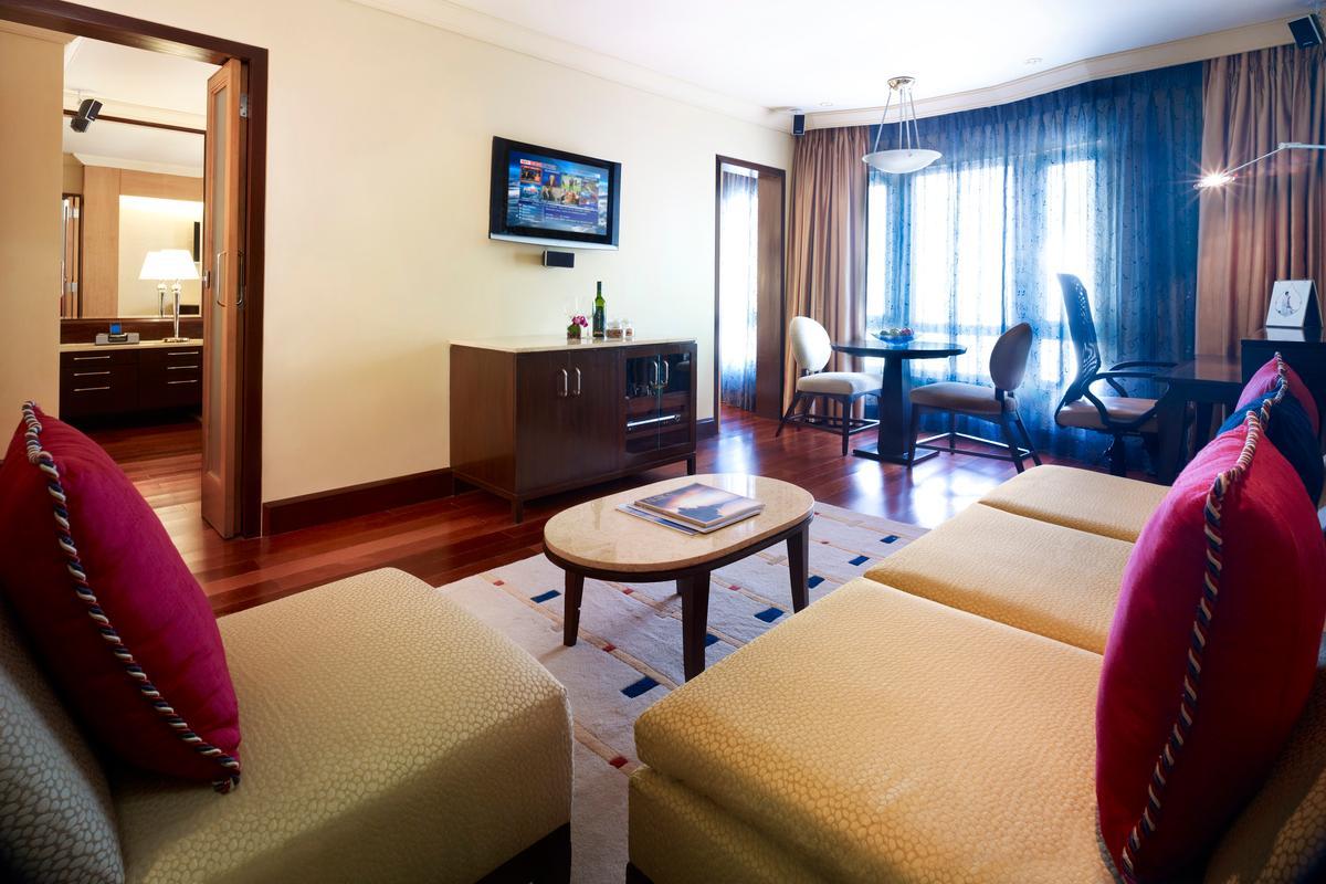 Hotel President - Ihcl Seleqtions Mumbai Exterior foto Suite at the Taj Bengal