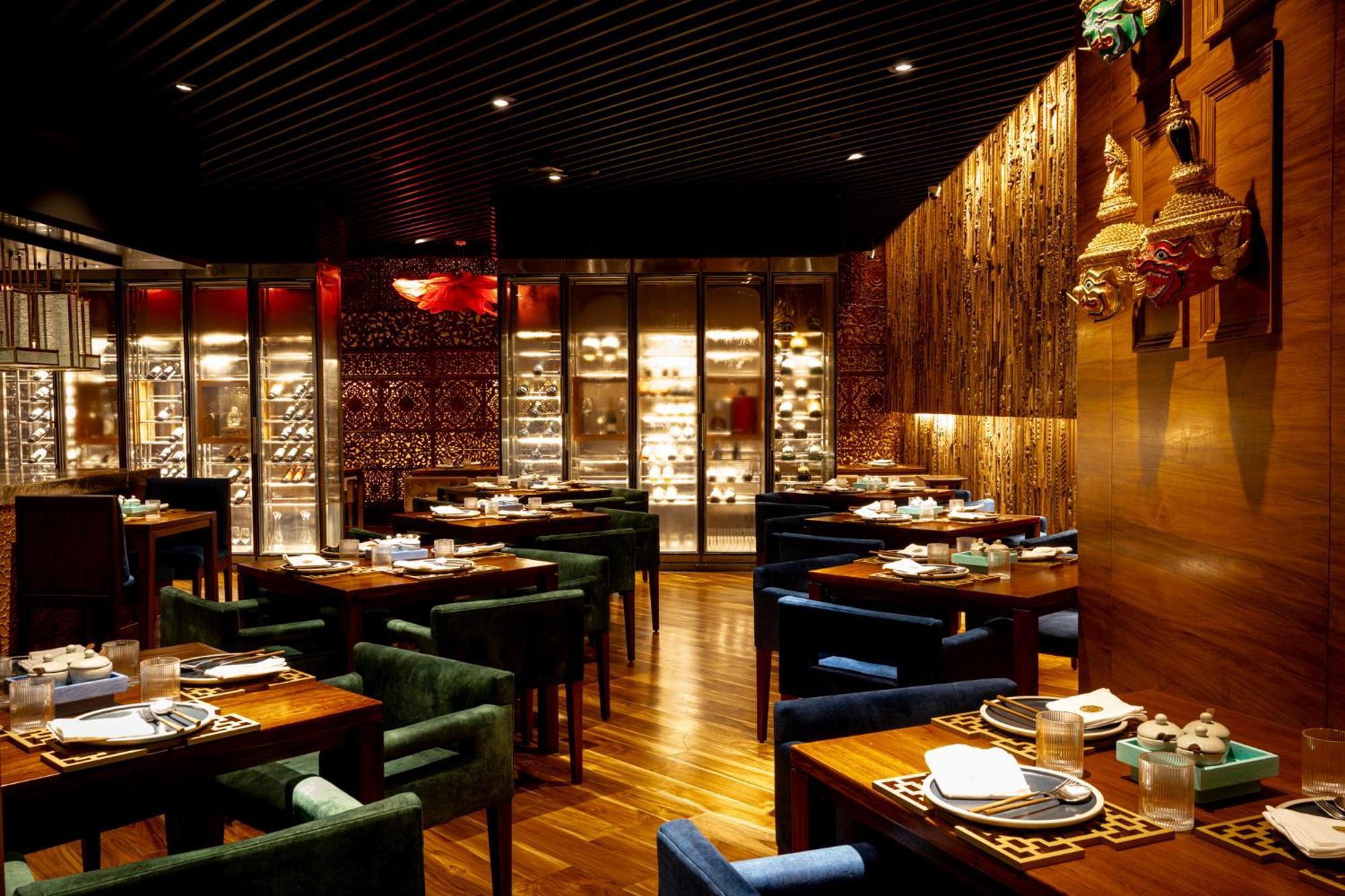 Hotel President - Ihcl Seleqtions Mumbai Exterior foto The interior of a restaurant in the Mandarin Oriental, Bangkok
