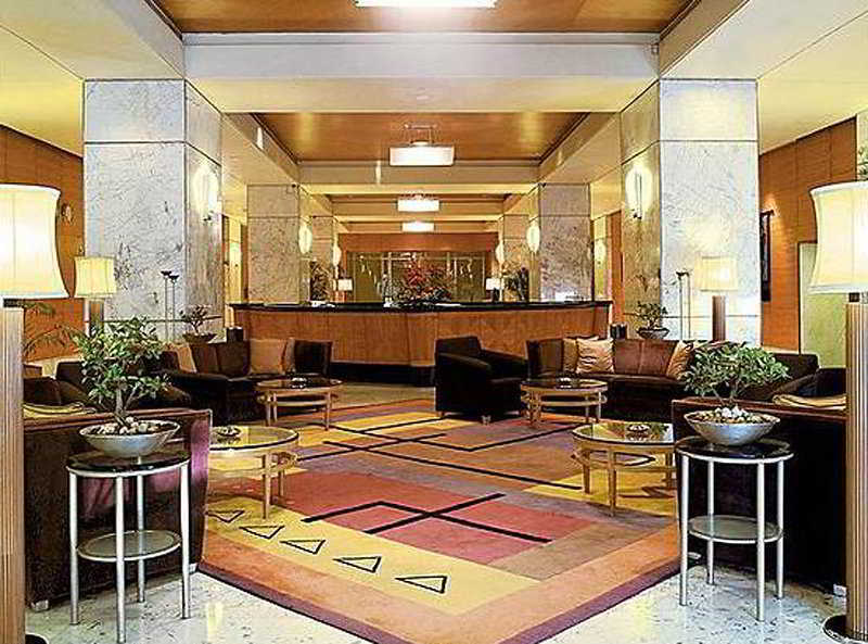 Hotel President - Ihcl Seleqtions Mumbai Exterior foto The lobby of the Four Seasons Hotel